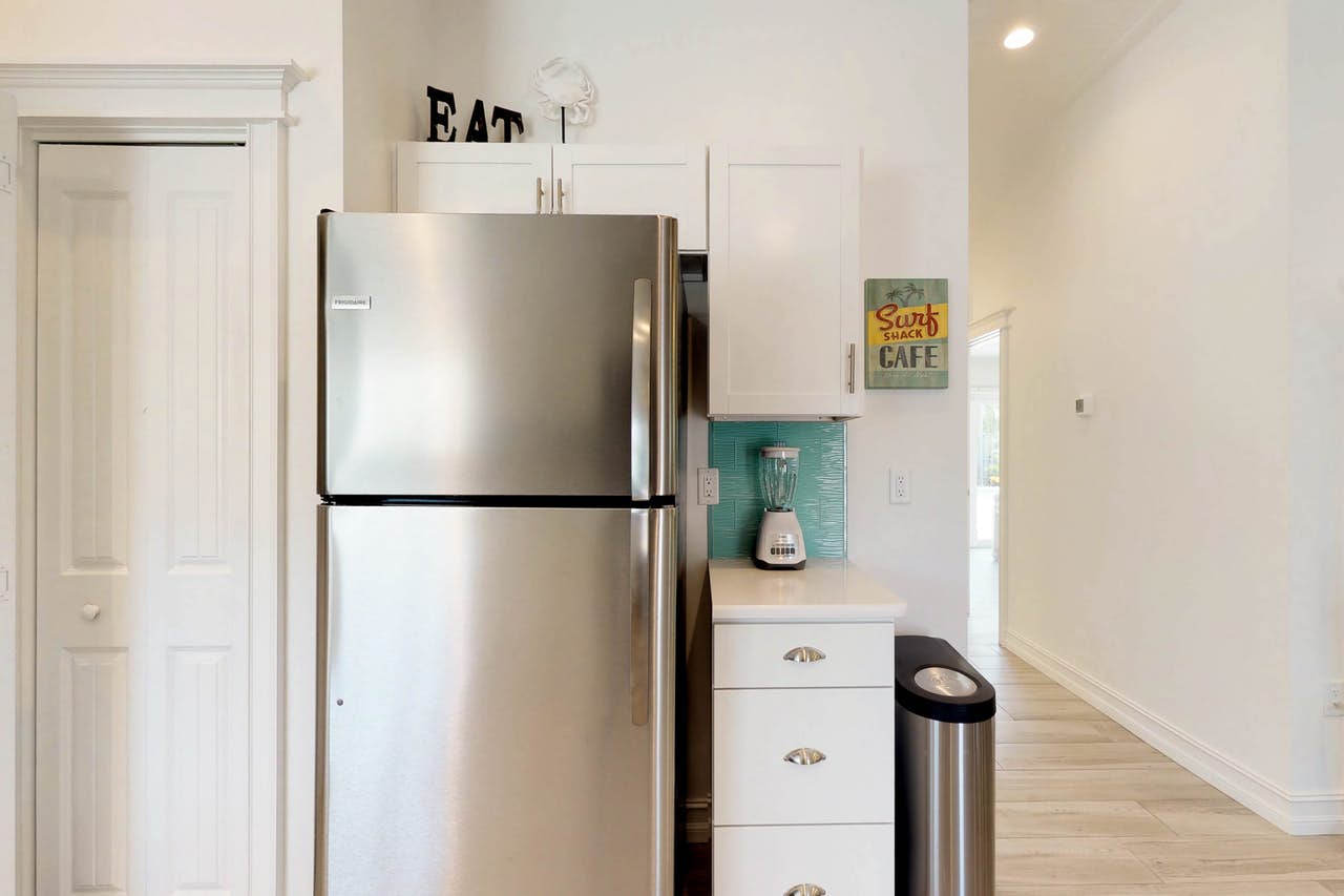 209 Spruce kitchen renovation