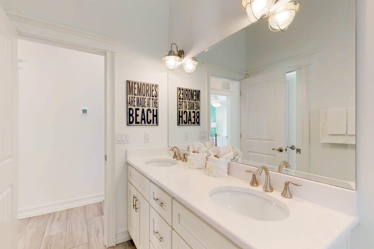 209 Spruce property overview