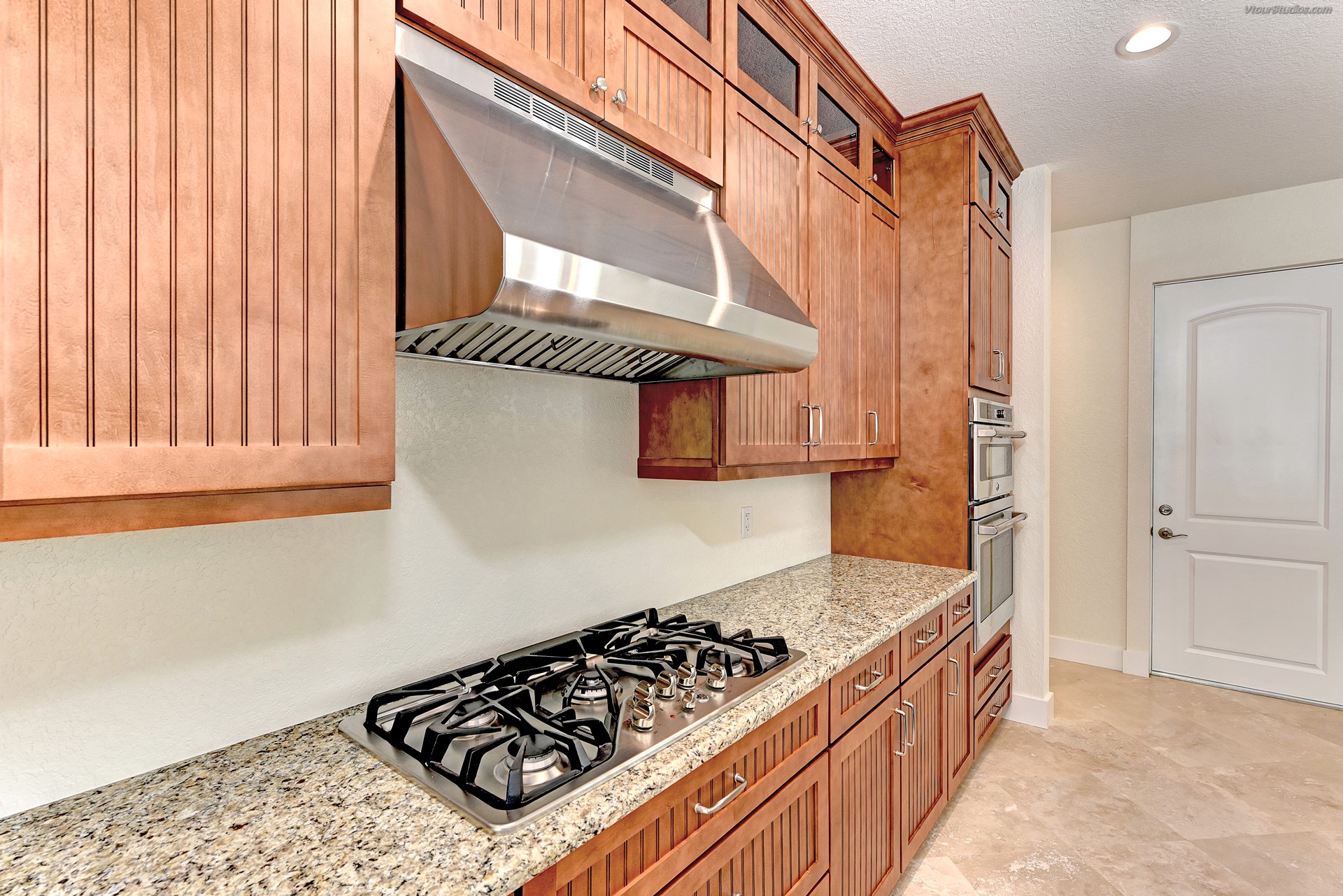 510 & 512 Key Royale Drive aerial exterior