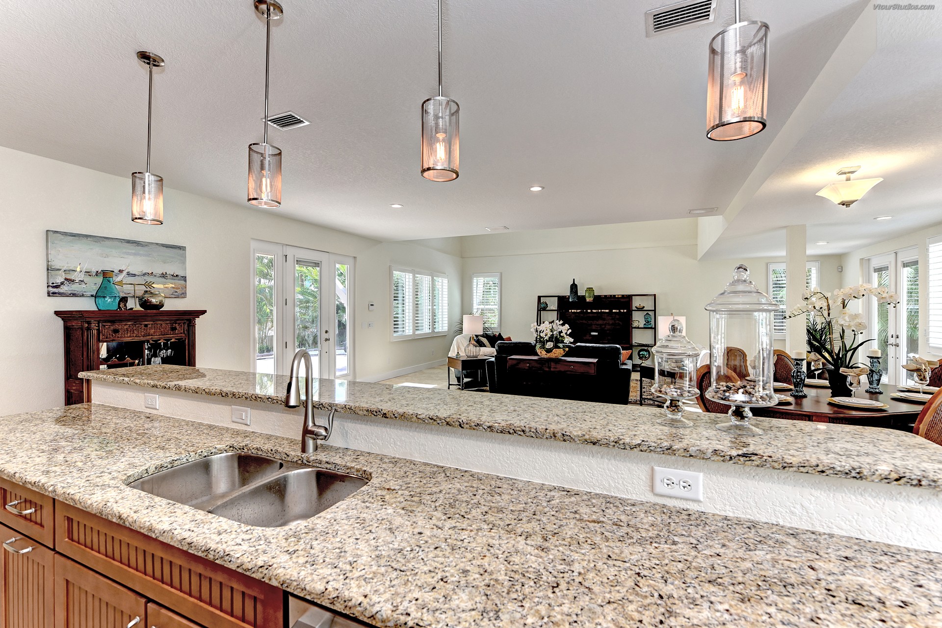 510 & 512 Key Royale Drive property overview