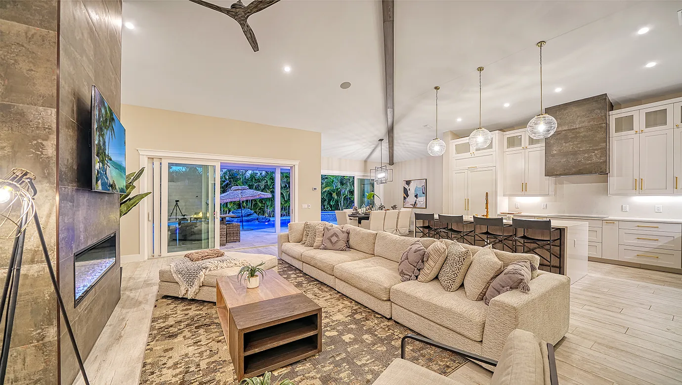 palma sola living room model